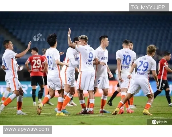 北京篮球队在杯赛积分榜上以62分稳居第一，展现强劲实力