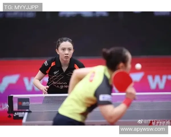 女记者深入足球明星生活背后揭秘赛场之外的真实故事与情感世界